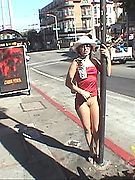 Annie flashes San Francisco - sassy lil exhibitionist flashes everyhting and everyone in busy city! Public Flash gallery!